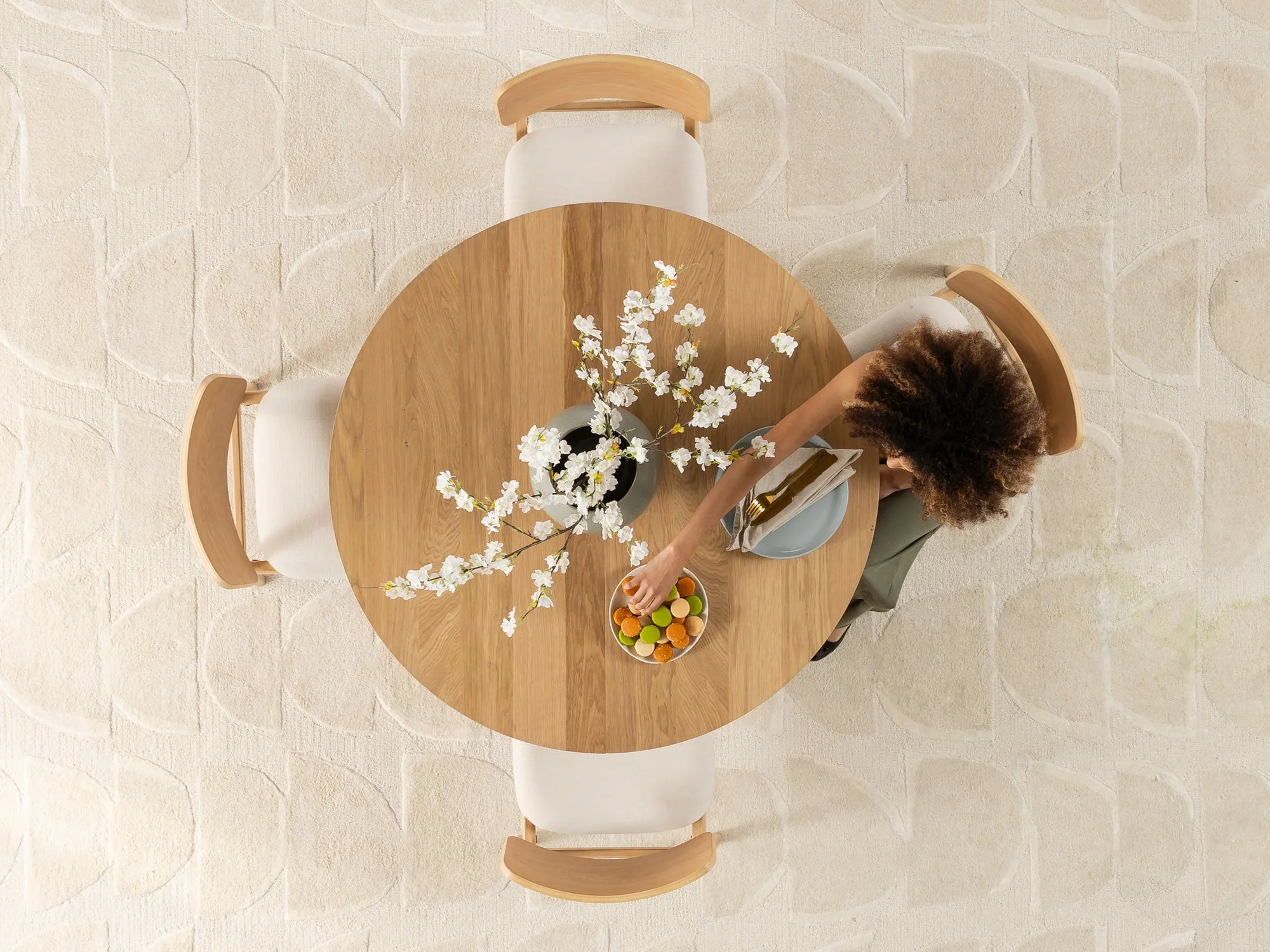 Round Dining Set - The Family - Image 23