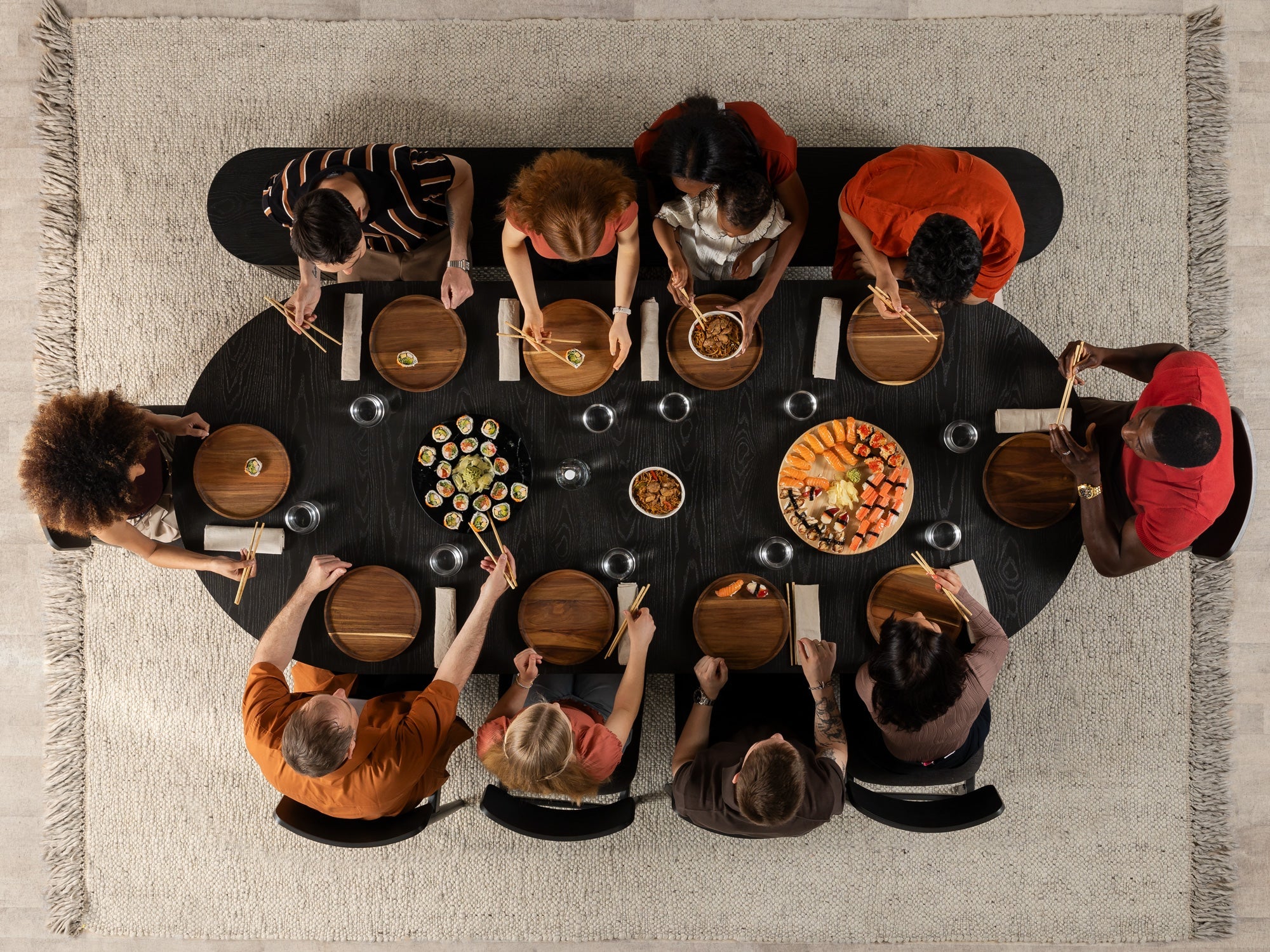 Round Dining Set - The Family - Image 34