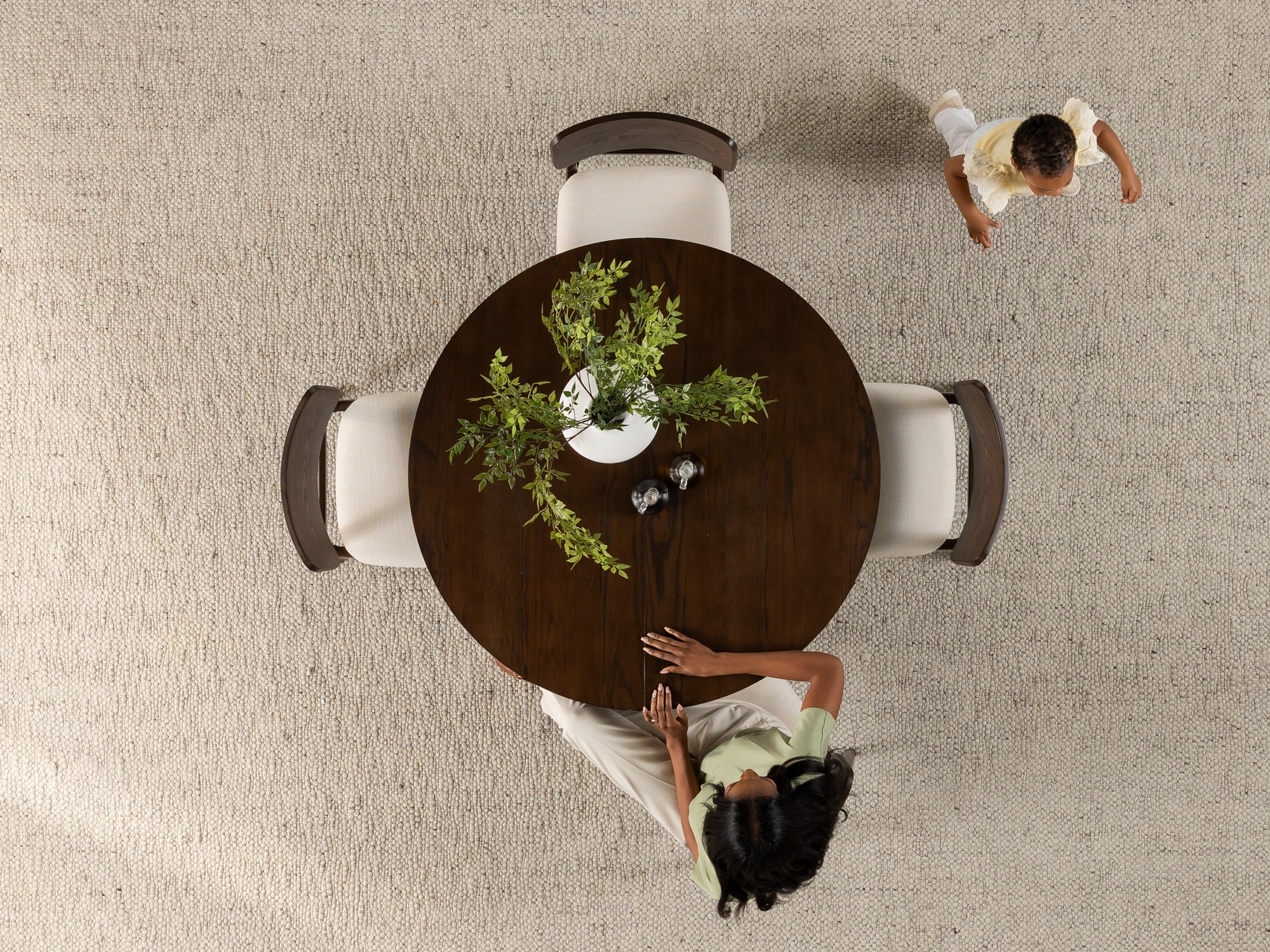 Round Dining Set - The Family - Image 48