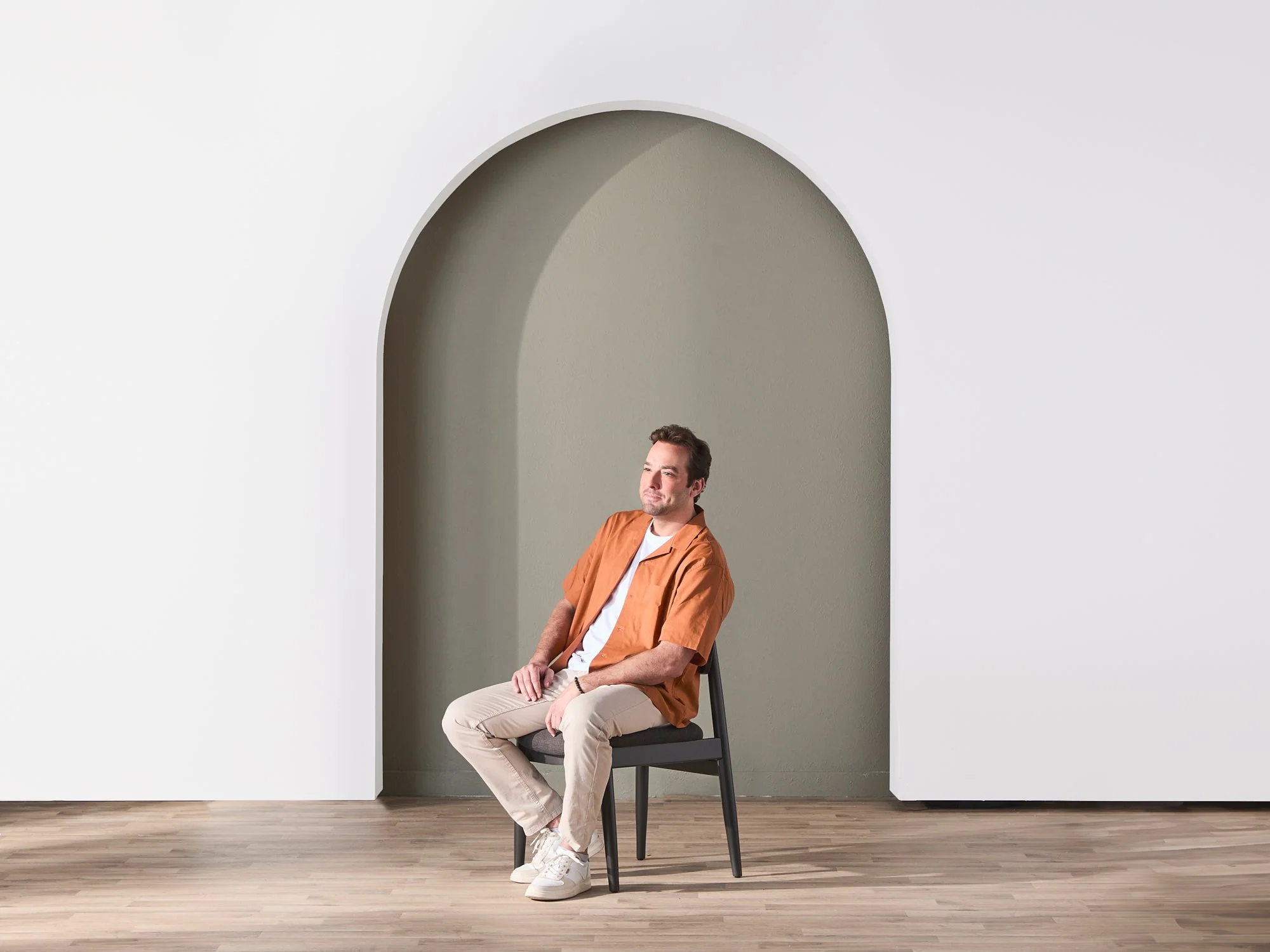 Transformer Round Chair - Image 3